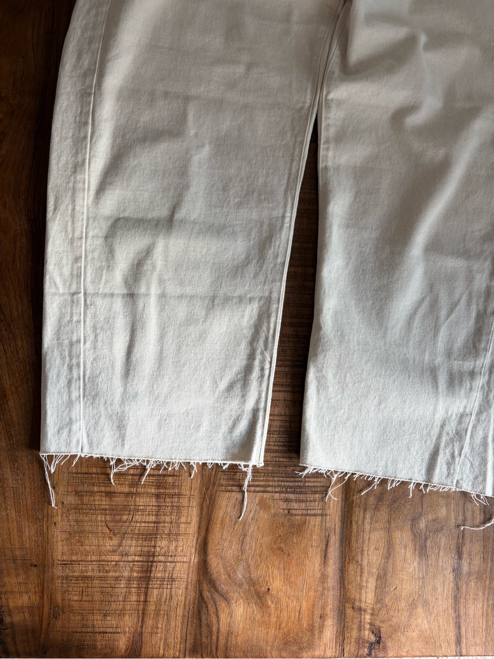 AG Hattie High Rise Crop Barrel Jeans in Opal Stone 29 - Picture 10 of 15